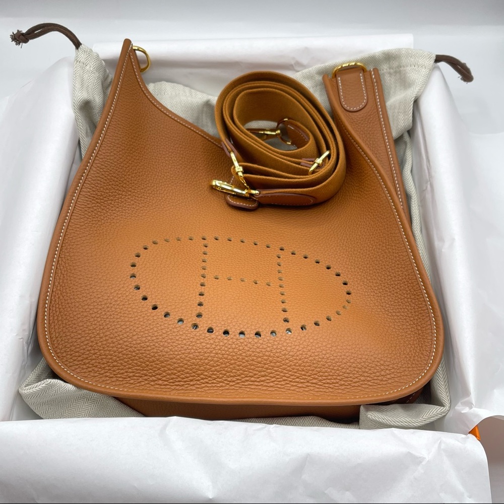 ❌SOLD❌Hermès Evelyne III 29 PM Clémence , Gold with GHW